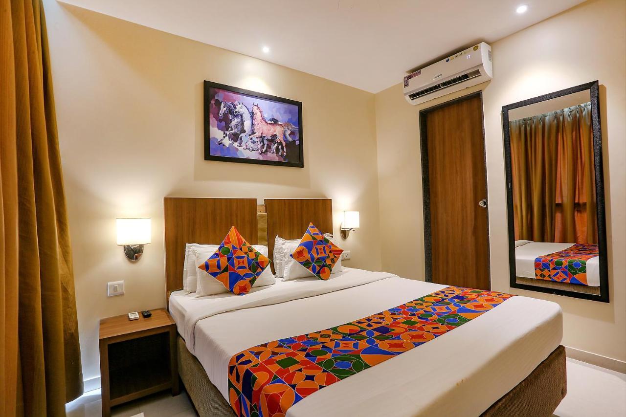 FabHotel Royal International Mumbai Exterior foto